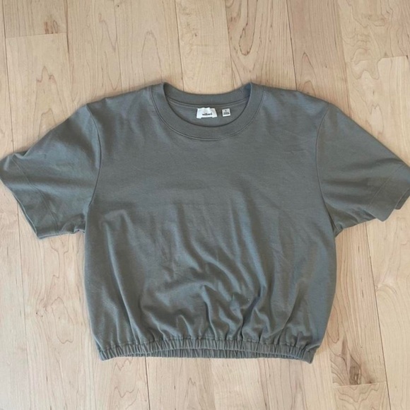 Aritzia Tops - Aritzia Wilfred Piaf Lace T-Shirt
Cropped